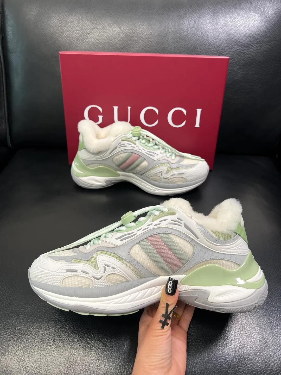 Men's shoes 💰980 Gucci high quality top crafts Gucci counter new original configuration, imported Italian cowhide fabric, imported wool lining cowhide pad, breathable and comfortable, sole: original factory special supply original sole super comfortable, original factory and single goods, welcome to compare, code number 39-44 (customized 38 45)